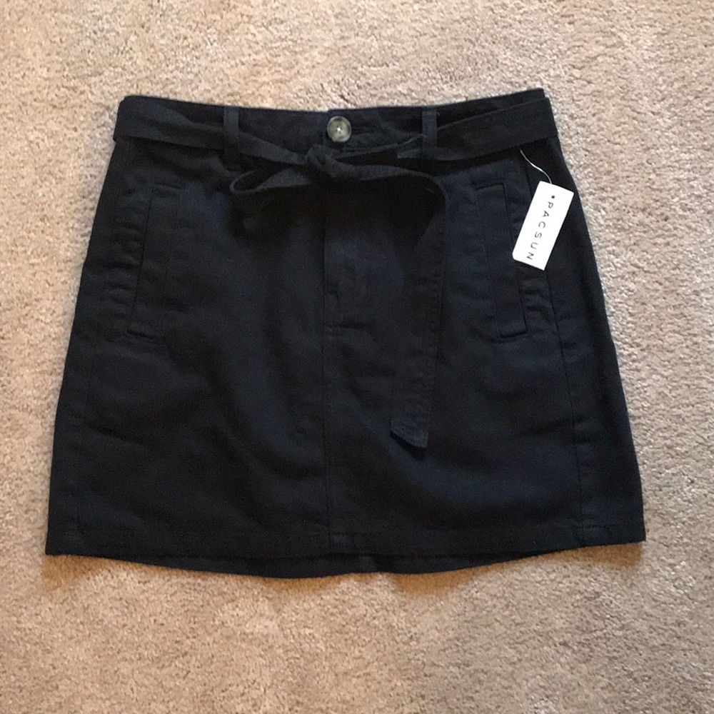 Black PacSun skirt